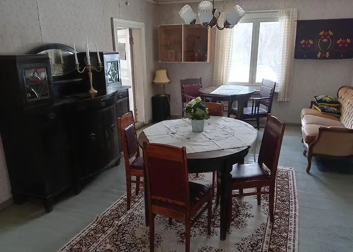 Huoneita Pyrroen Pirtissae *