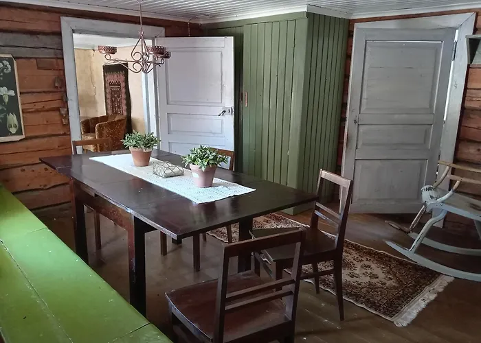 ホームステイ Huoneita Pyrroen Pirtissae Oulainen